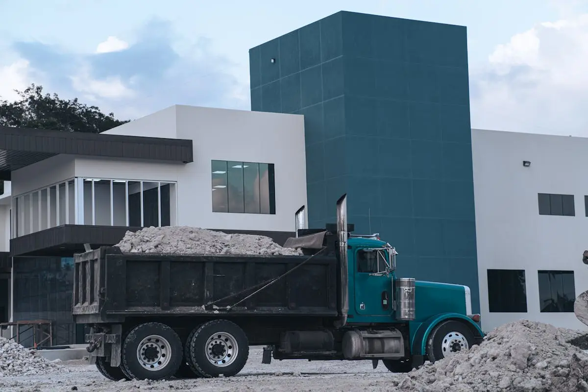 Dump truck