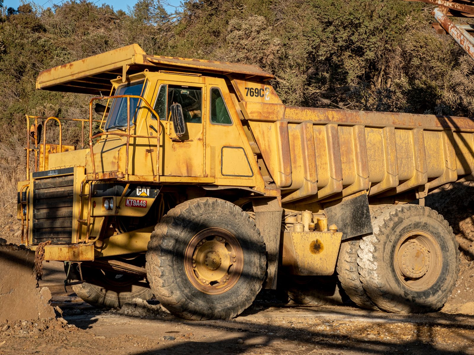 Dump Truck Financing In Hawaii 1 Dump truck on a job site - dump truck financing in hawaii
